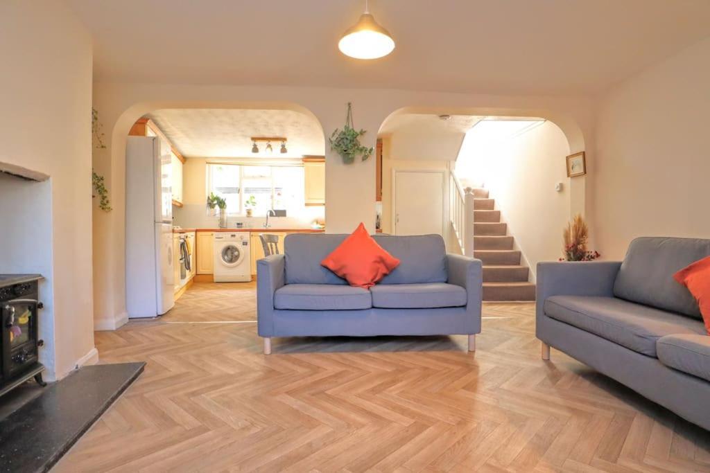 4 Bed Home 3 Mins From Harbour + Sandy Beach Folkestone Dış mekan fotoğraf