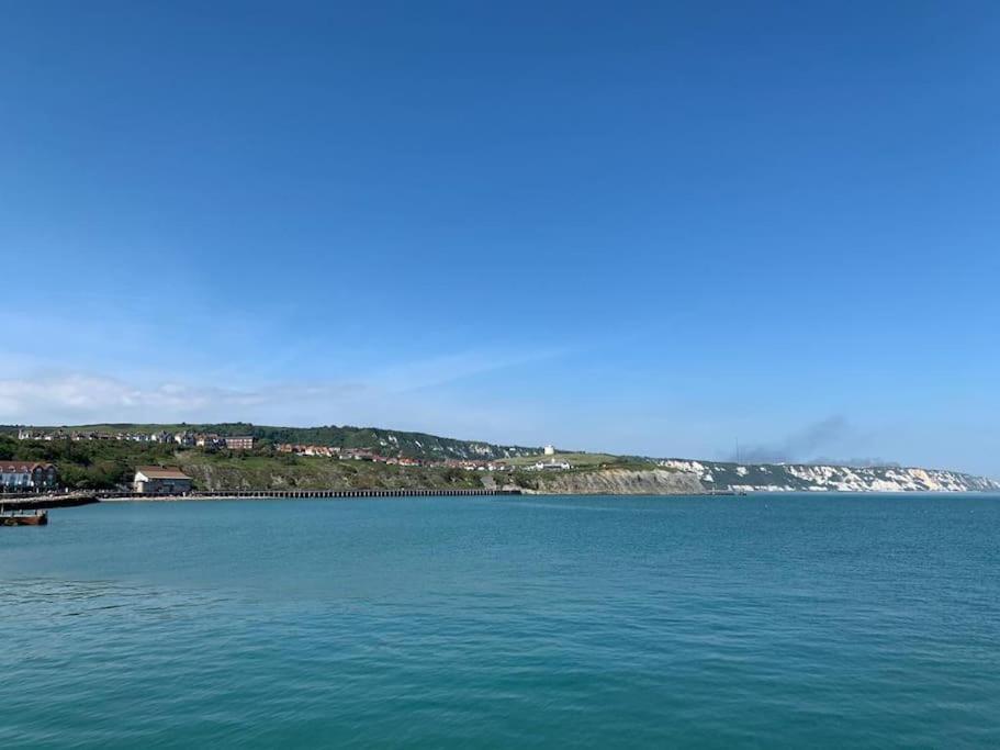 4 Bed Home 3 Mins From Harbour + Sandy Beach Folkestone Dış mekan fotoğraf