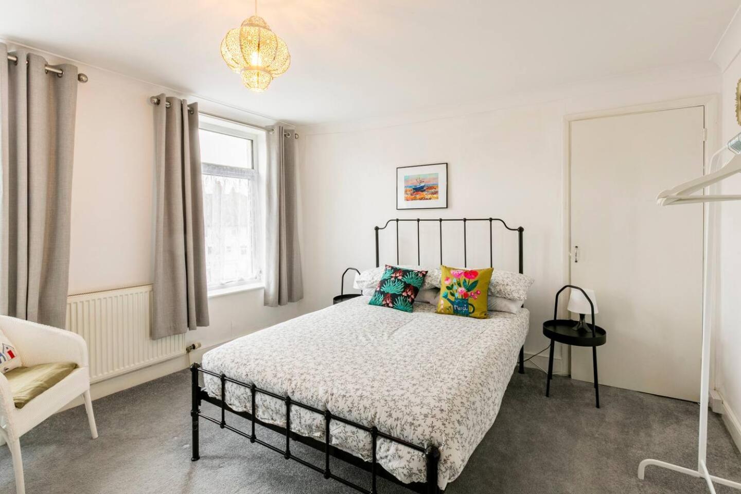 4 Bed Home 3 Mins From Harbour + Sandy Beach Folkestone Dış mekan fotoğraf