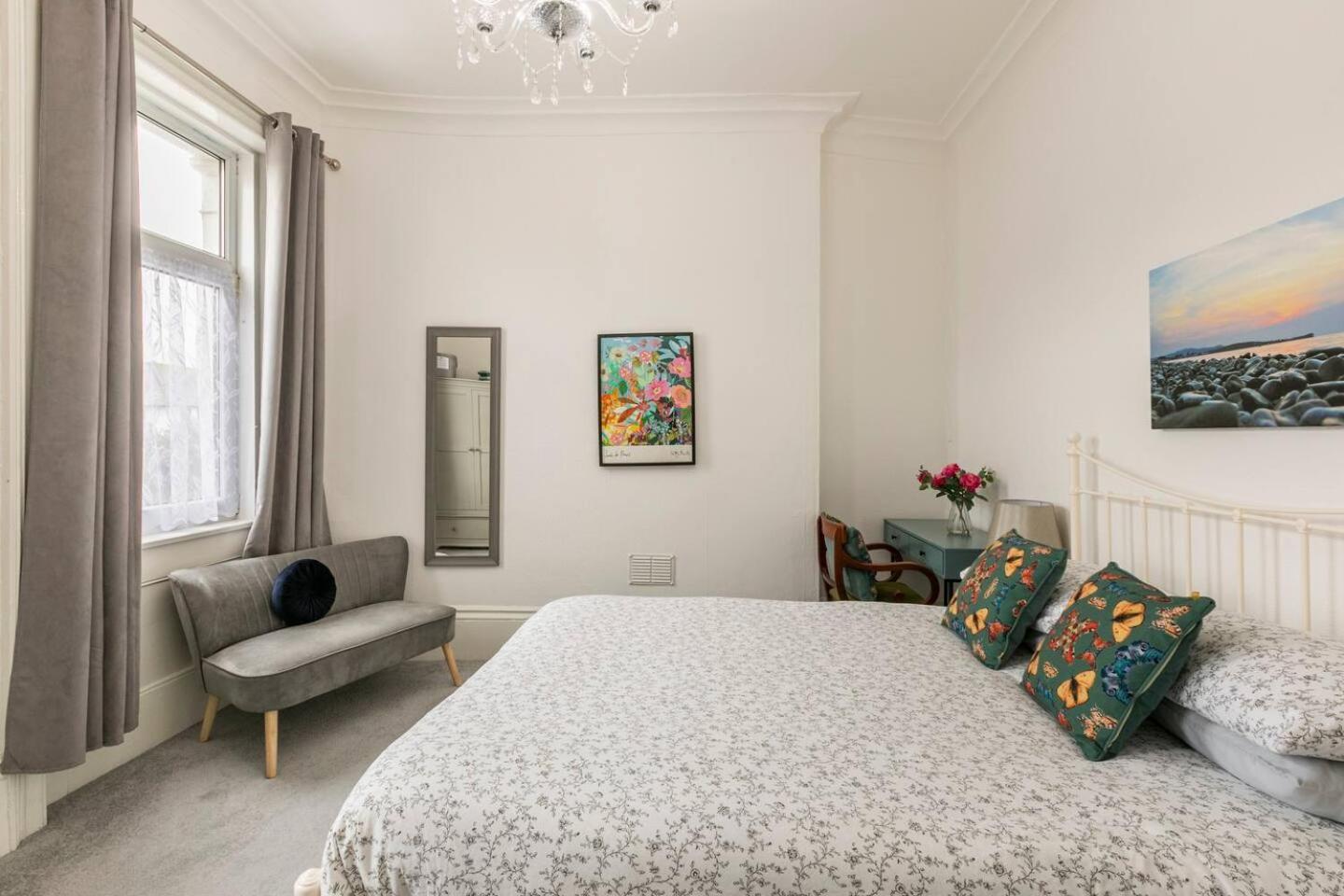 4 Bed Home 3 Mins From Harbour + Sandy Beach Folkestone Dış mekan fotoğraf