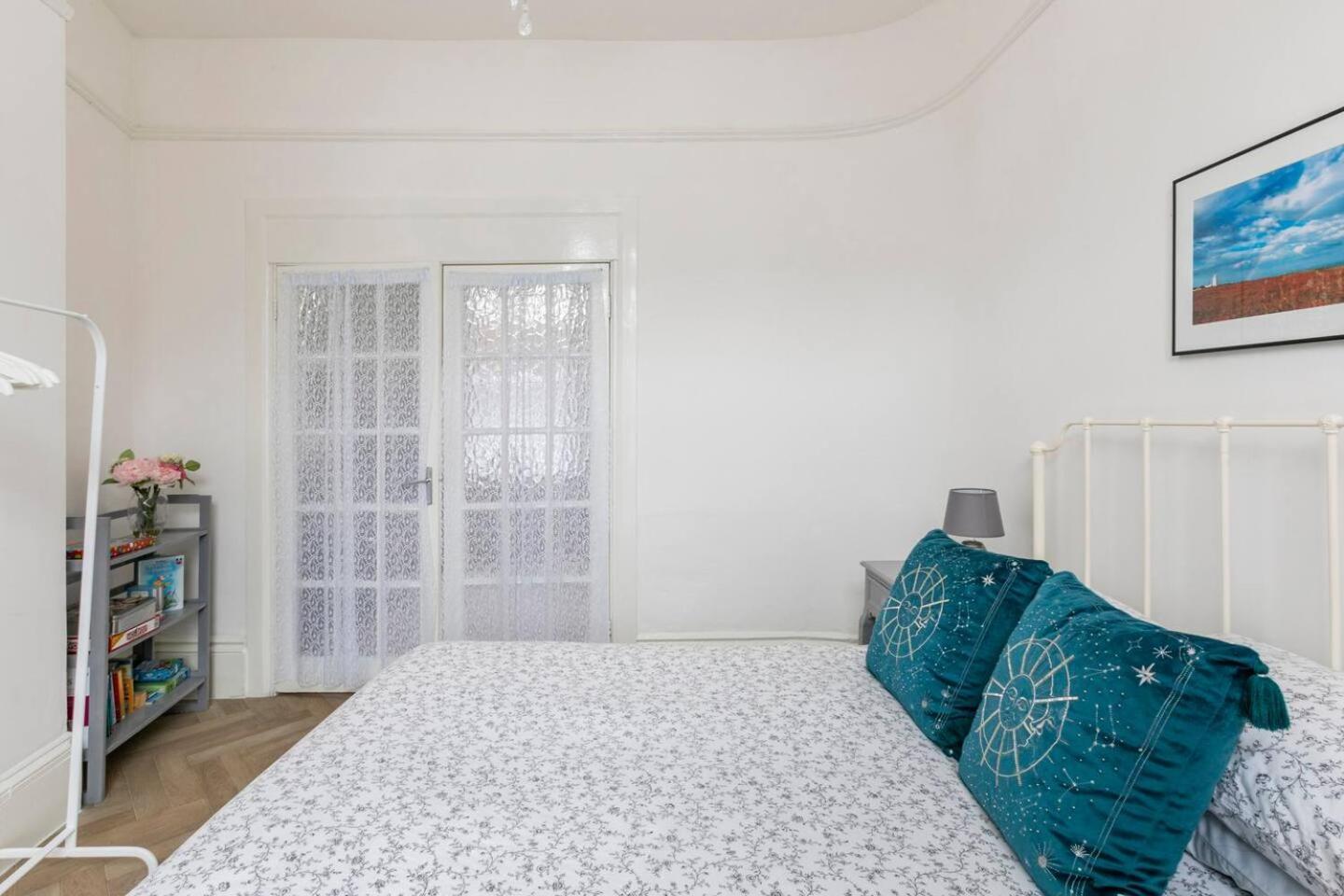4 Bed Home 3 Mins From Harbour + Sandy Beach Folkestone Dış mekan fotoğraf
